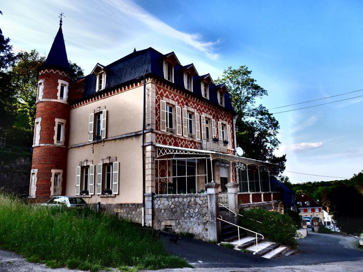 Bed and Breakfast Le Petit Manoir Эво-ле-Бен Экстерьер фото